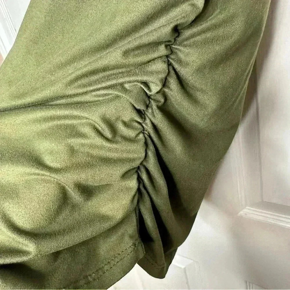 Ragdoll Maternity Shirt Front Pocket / v-Neck Green Size Medium - Picture 8 of 16